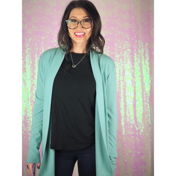 SOLD DKNY Light Teal Seafoam Lightweight Cardigan - Picture 7 of 7